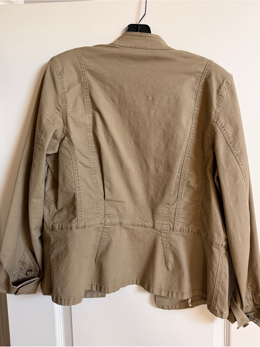 Cabi Camp Jacket. Tailored Women's Beige Utility Jacket - Picture 3 of 7